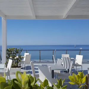 Admeto Hotel